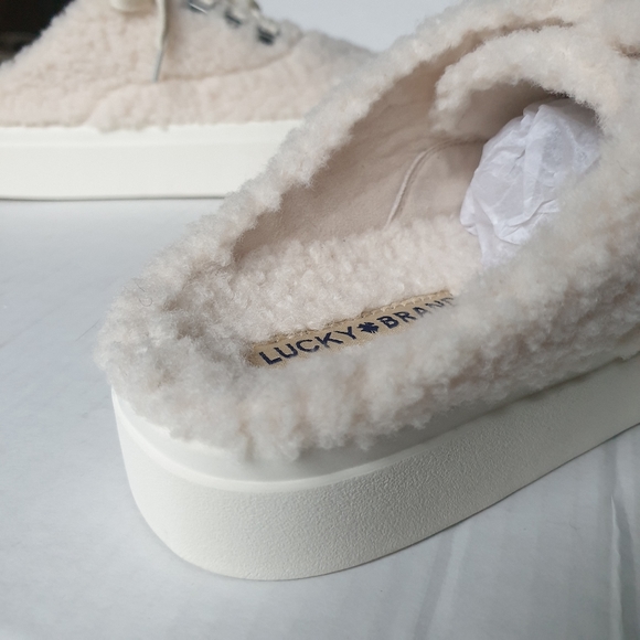 Lucky Brand Tolini Sherpa Lace-Up Slip-On Platform Sneaker in Stucco Cream 7.5 - Picture 8 of 16